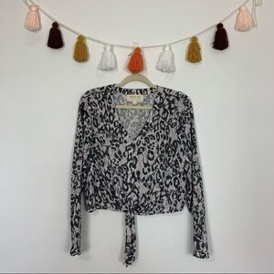 Cloth & Stone Lilac Gray Leopard Print Tie Front Blouse Size XS